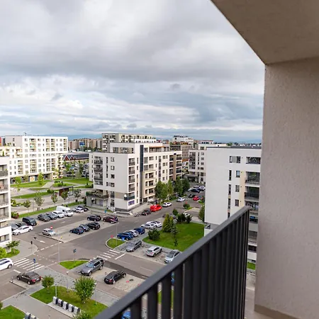 Apartmán Apart B&V 706 Coresi - Balcony Apartment With Parking *