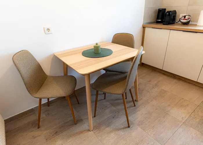 Apart B&V 706 Coresi - Balcony Apartment With Parking Apartmán *