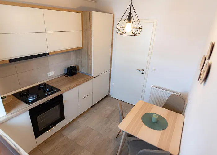 Apartmán Apart B&V 706 Coresi - Balcony Apartment With Parking *