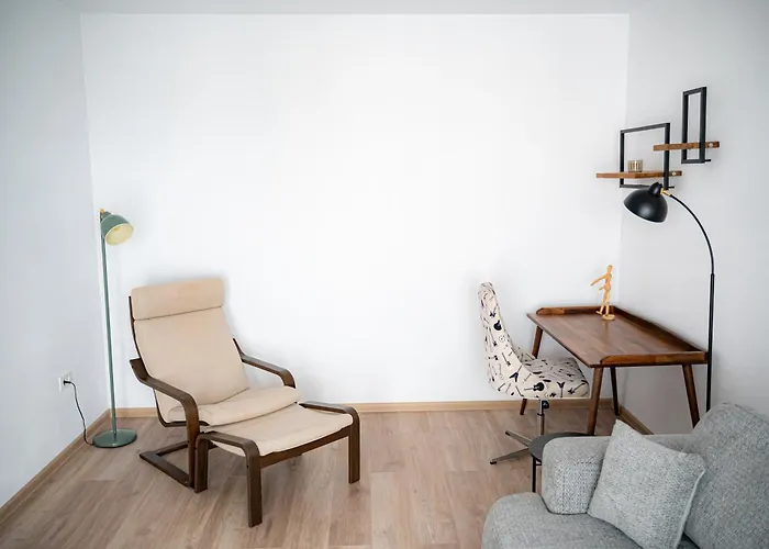 Apartment B&v 706 Coresi - Balcony & Free Parking